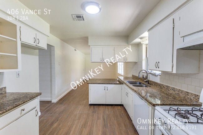 Building Photo - 406 Vance St