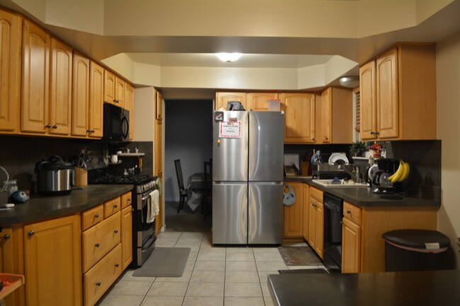 Building Photo - 1095 Trevino Dr