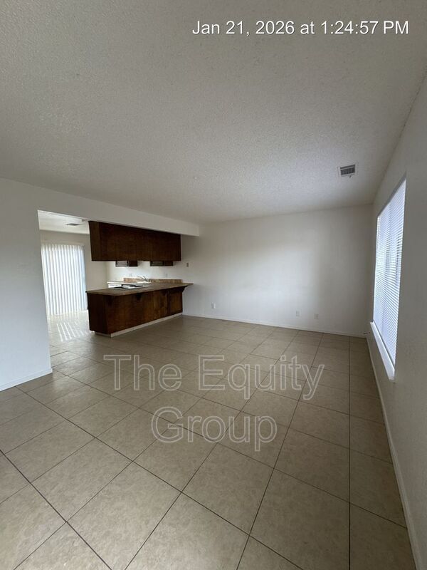 Foto del edificio - 2025 S Tracy Ct