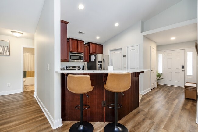 Foto del edificio - 265 Harold Murphy Dr