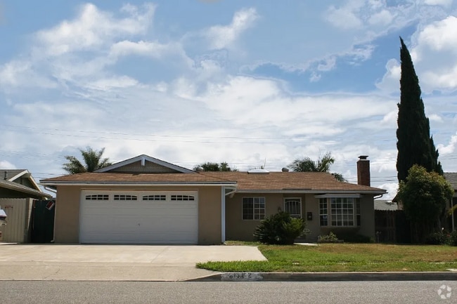 Building Photo - 15332 La Salle Ln