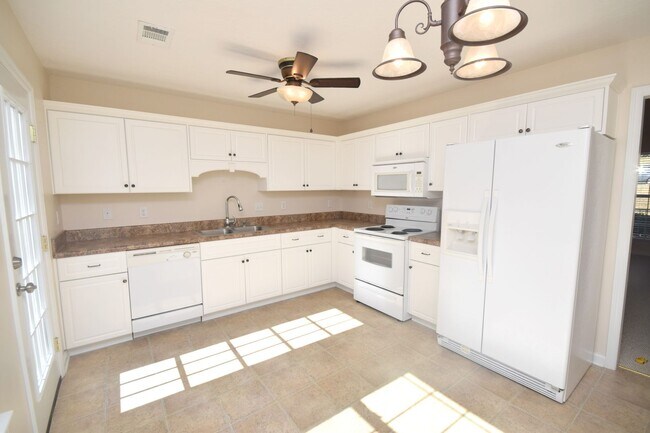 Foto del edificio - 3 Bed 2 Bath Home in North Augusta on Quiet Cul-de-sac!