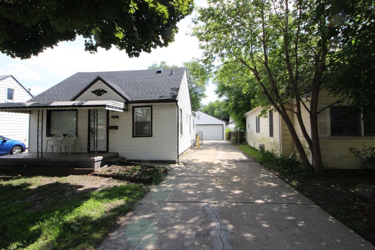 Primary Photo - 5847 Weddel St