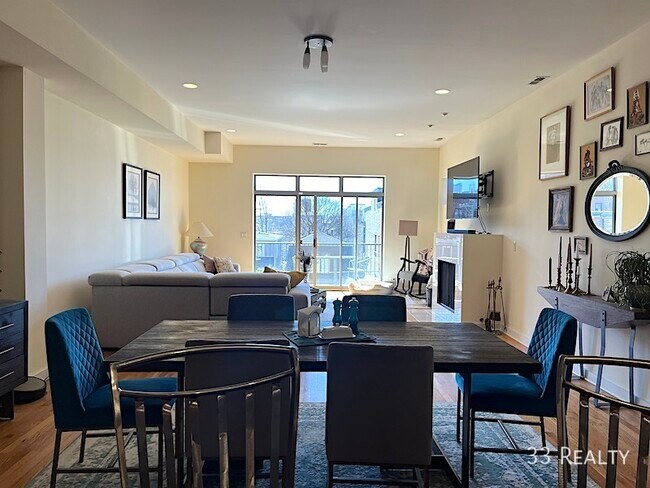 Foto del edificio - Fabulous 3 bedroom/2.5 bath in boutique Uk...