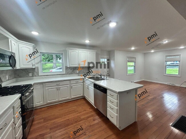 Building Photo - 8039 W 127th Ln