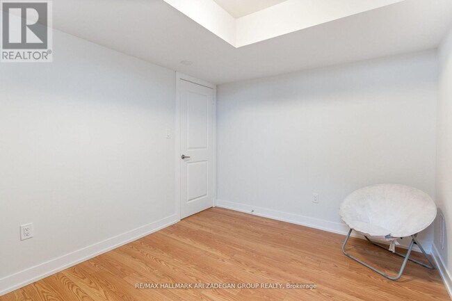 Building Photo - 603 Riverlands Ave