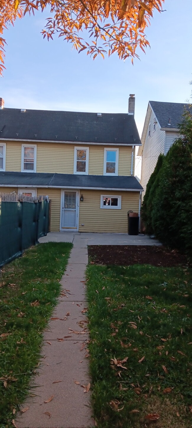 Foto del edificio - 434 Bridge St