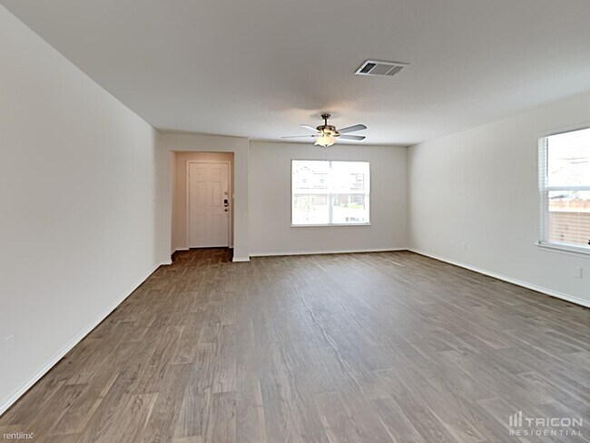 Building Photo - 3318 Stoney Knoll