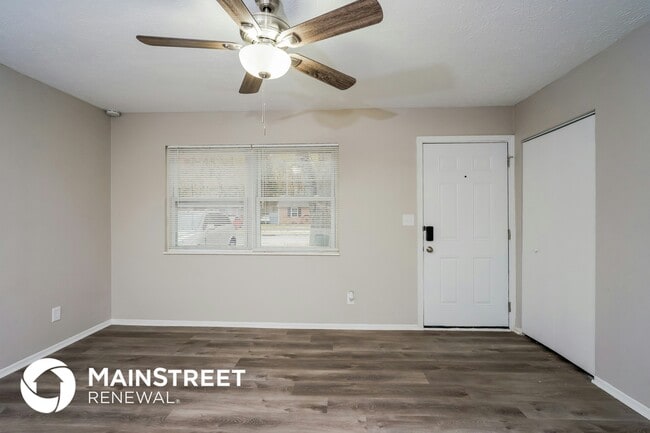 Building Photo - 8903 Willowcreek Dr