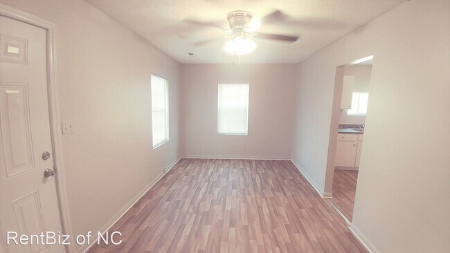 Building Photo - 1047 Mountain Crest Dr