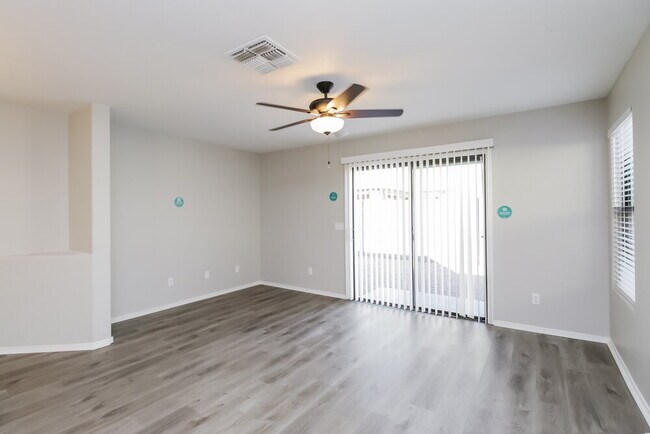 Foto del edificio - 2260 E 28th Ave