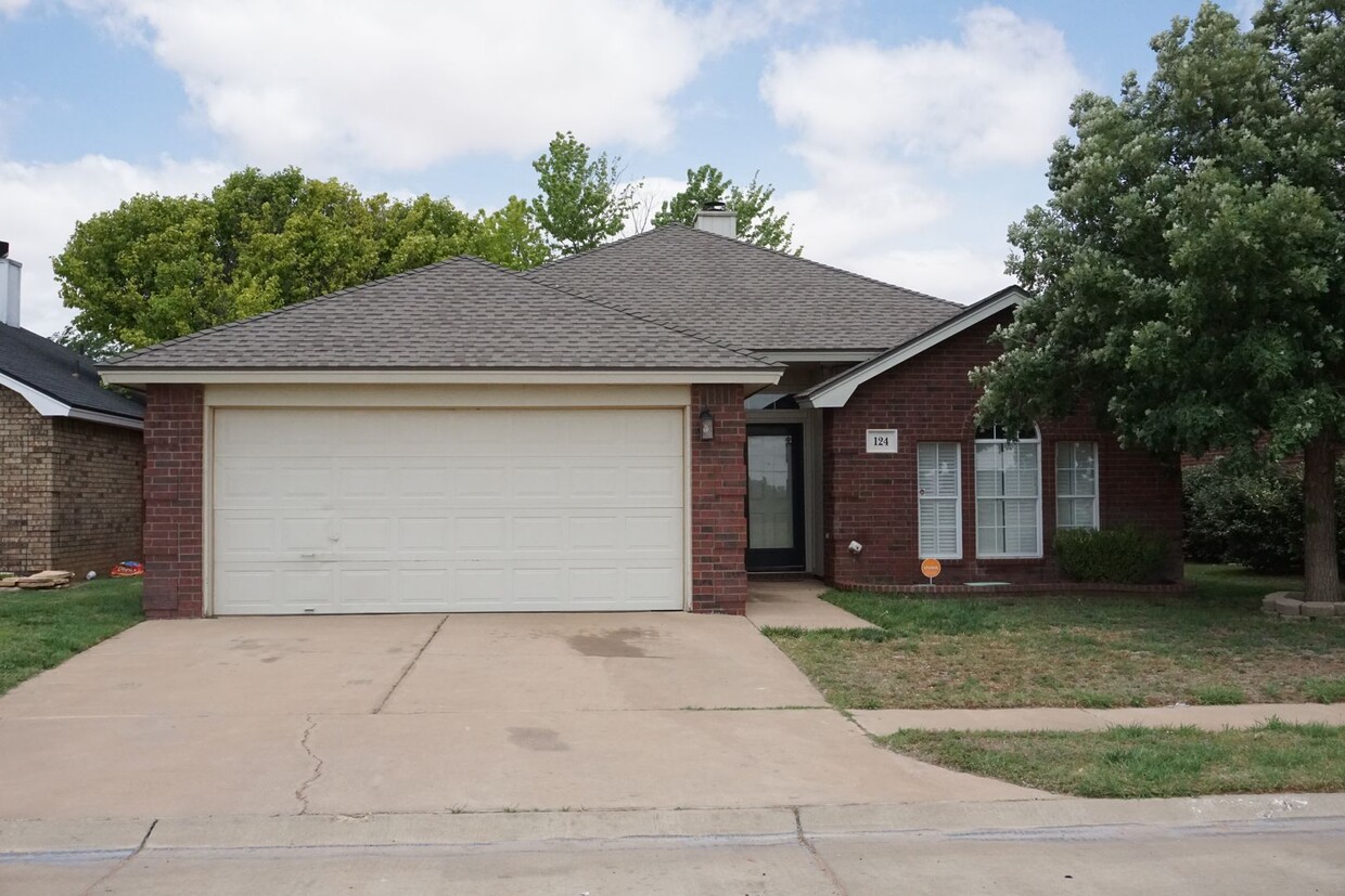 Primary Photo - Beautiful House Located West of Frankford ...