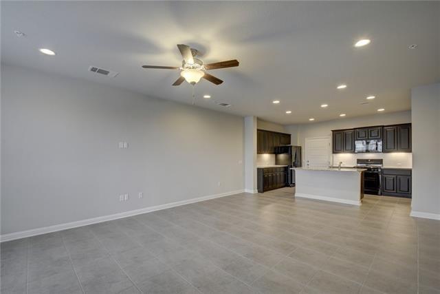 Foto del edificio - 6814 E Riverside Dr