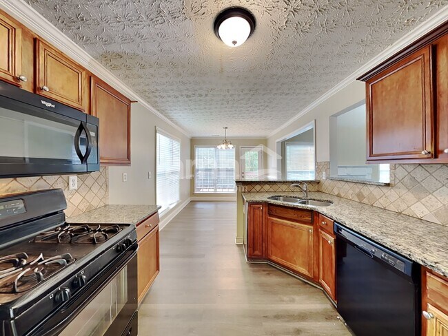 Building Photo - 150 Blue Smoke Trl