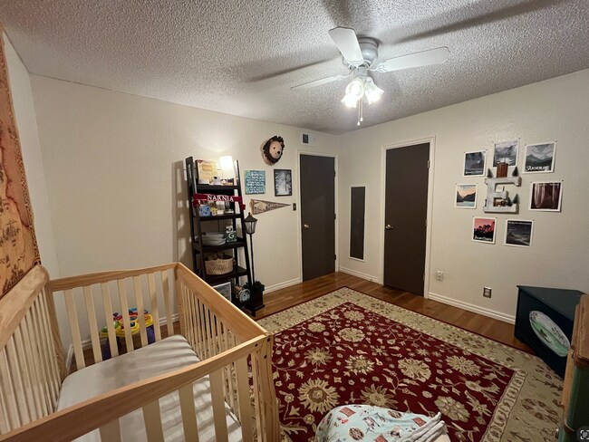 Foto del edificio - 15083 S Waco Ave