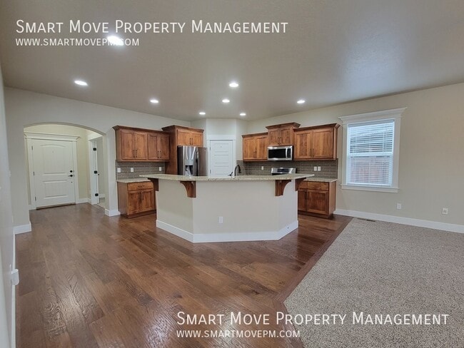 Building Photo - Gorgeous 3 bd + office in Saguaro Canyon. ...