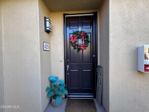 Building Photo - 243 Riverdale Ct