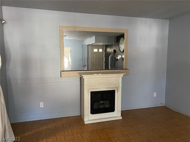Building Photo - 4848 Nara Vista Way