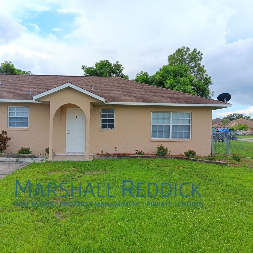 Primary Photo - Charming 2 Bedroom, 2 Bath Duplex in a Gre...