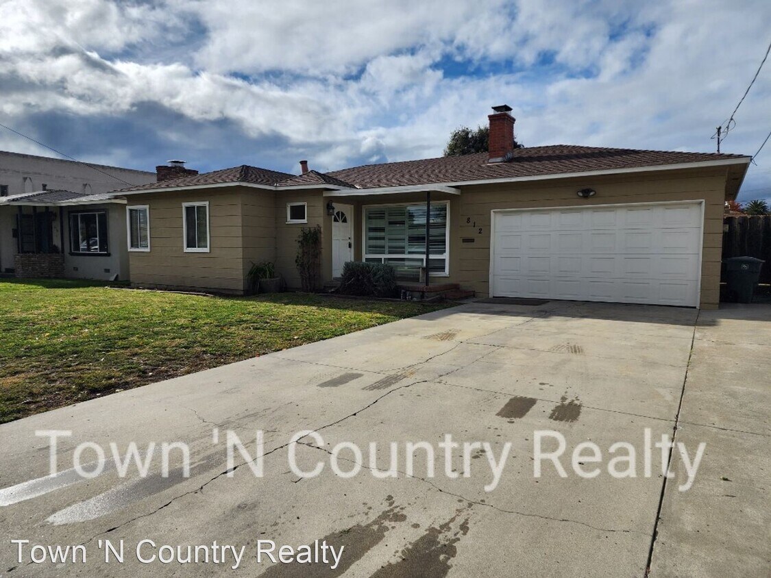 812 Padre Dr, Salinas, CA 93901 House Rental in Salinas, CA