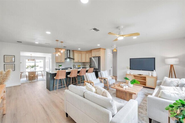 Foto del edificio - 5745 4th Ave N