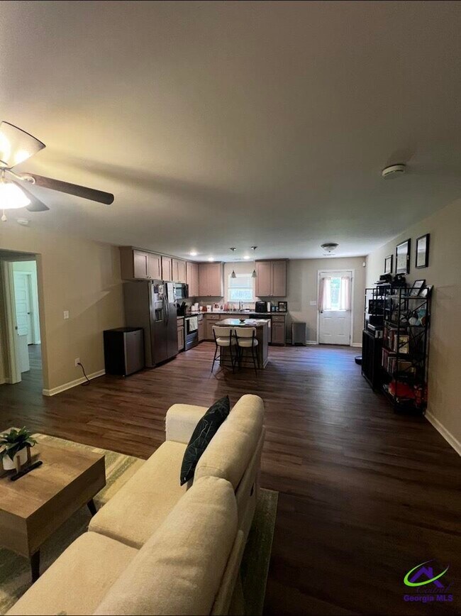 Foto del edificio - 225 Addison Ln