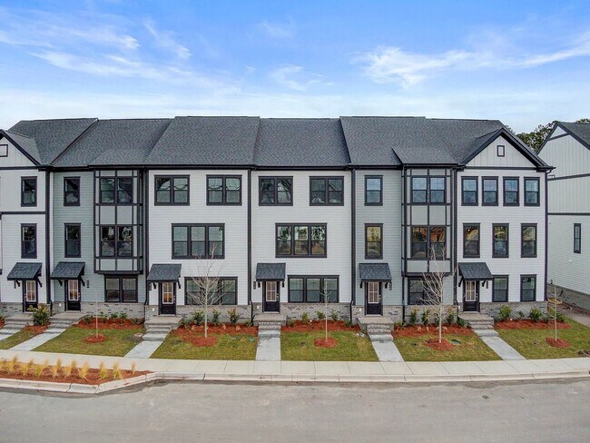 Foto del edificio - New Construction in the Heart of Nexton