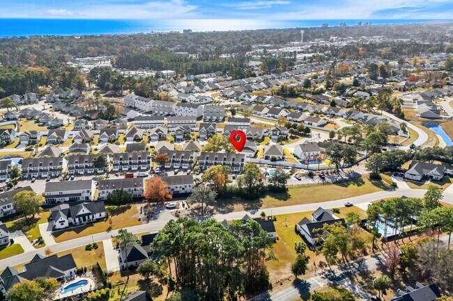 Foto del edificio - Now Allowing 1 small dog under 30Lbs - Spacious 2 bed/2 bath Deer Creek Villas-Surfside