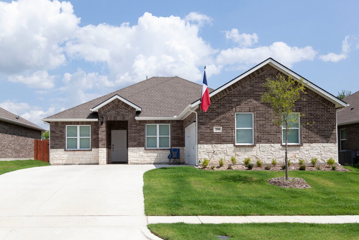 163 Colgate Ave, Red Oak, TX 75154 House Rental in Red Oak, TX