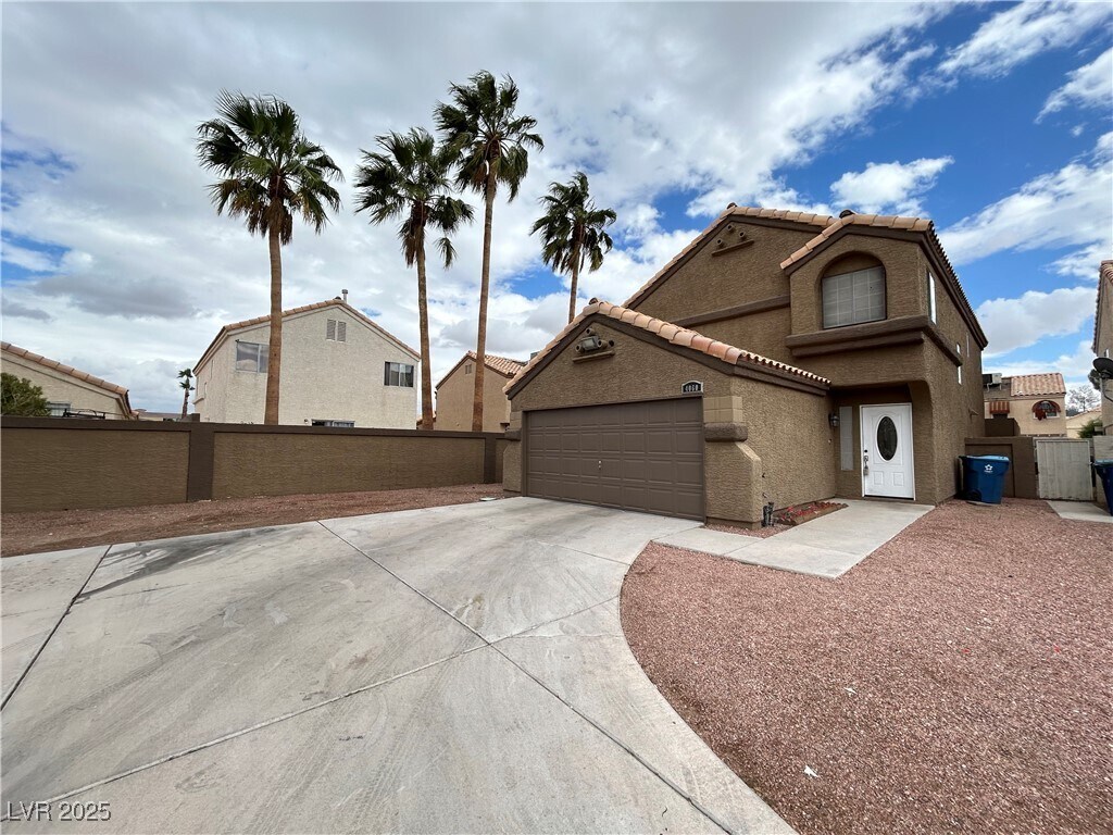 Primary Photo - 4060 N Elkridge Dr