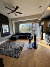 Building Photo - 1133 Metropolitan Ave