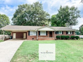 Building Photo - 125 Hartsville Dr