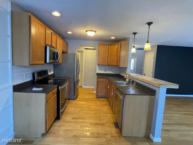 Foto del edificio - 3 br, 2 bath Townhome - 205 Tallow Wood Dr