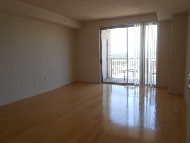 Building Photo - 2726 Gallows Rd