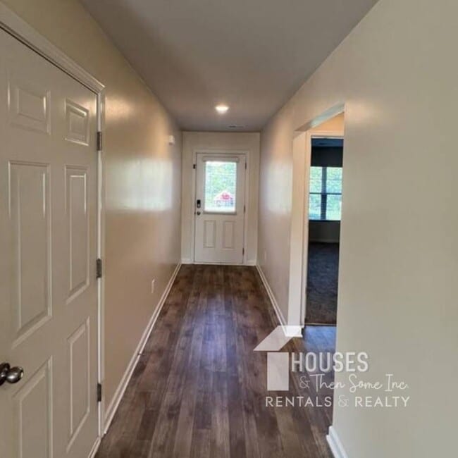 Building Photo - 2366 SC-56