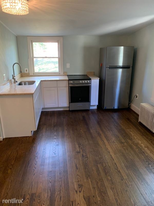 206 Loudoun St SW, Leesburg, VA 20175 Apartment for Rent in Leesburg