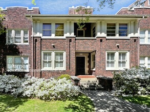 Building Photo - 2819 Highland Ave