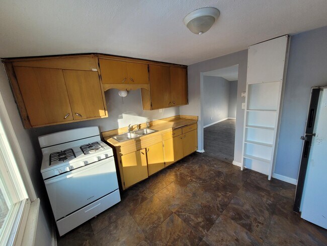 Foto del edificio - 6183 N 38th St