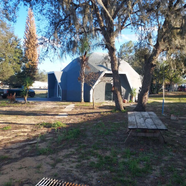 Building Photo - 1108 Rhodes Rd N