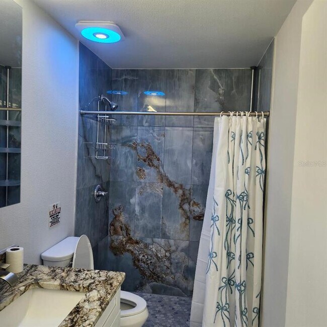 Foto del edificio - 15406 Avalon Ave