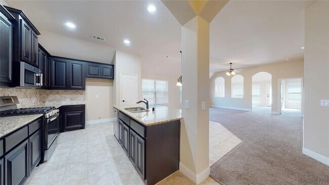 Foto del edificio - 5205 Ambergate Ln