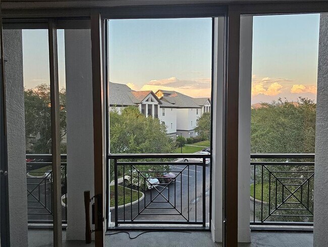 Foto del edificio - 15002 Arbor Reserve Cir