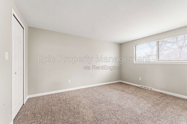 Foto del edificio - 1030 Montie Rd