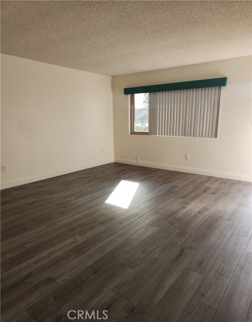 Building Photo - 16551 Le Grande Ln