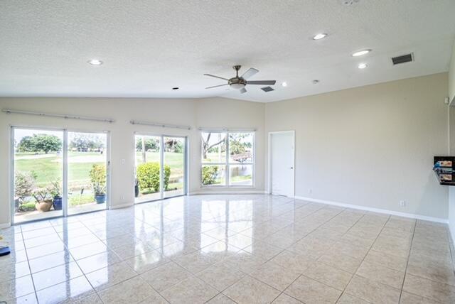Foto del edificio - 19527 Sea Pines Way