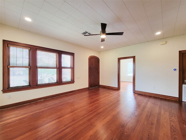 Foto del edificio - 1502 S Market St