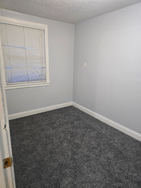 Building Photo - 1921 Shelby St