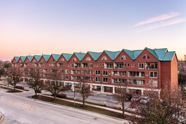 Foto del edificio - Lisle Town Centre