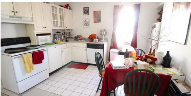 Building Photo - 26 Haskell St