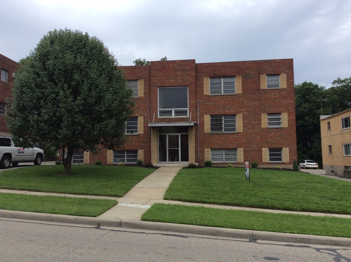 Primary Photo - 3302 Camvic Terrace